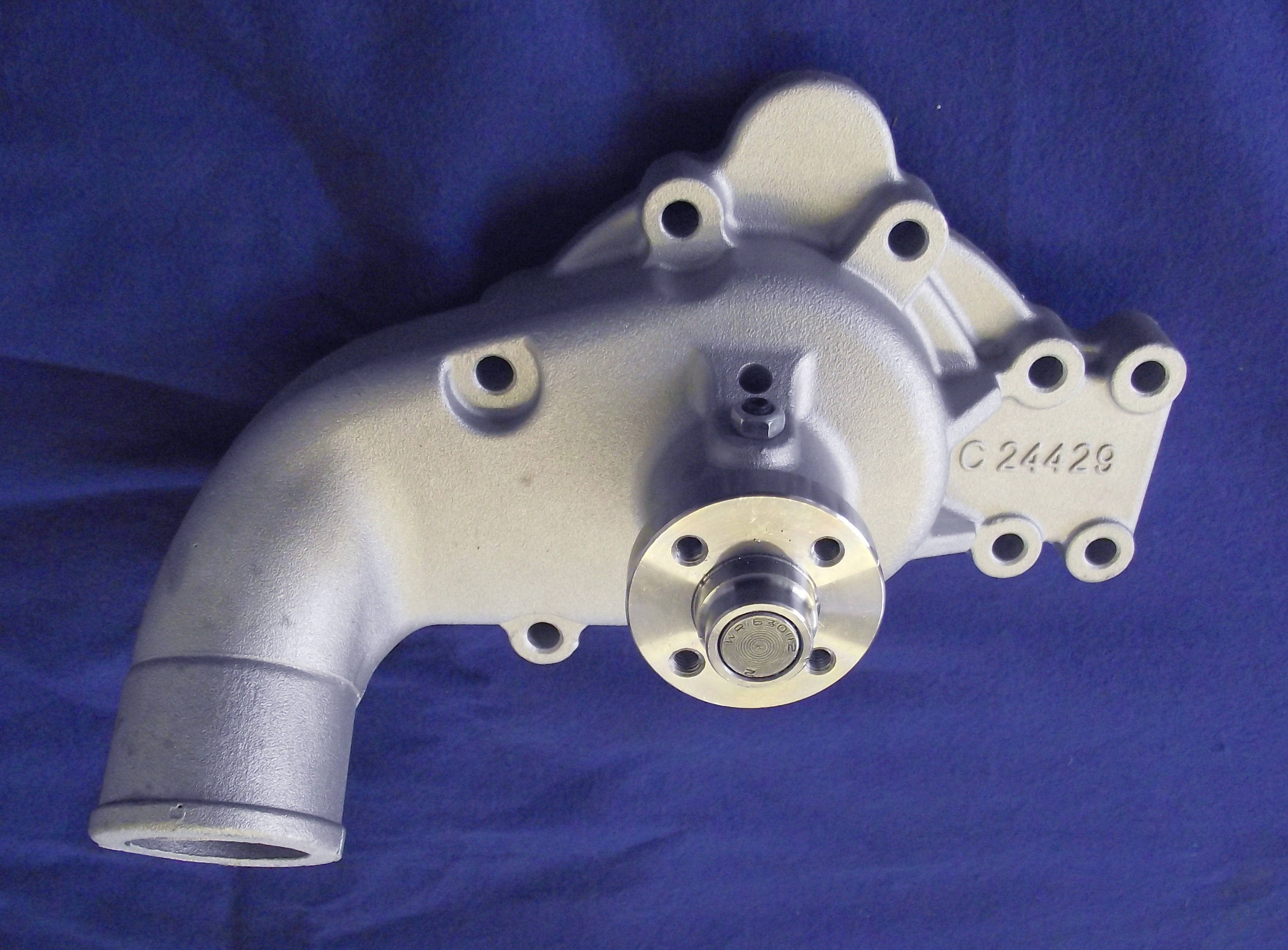 4.2 E-Type Aluminium Water pump - Click here to enlarge
